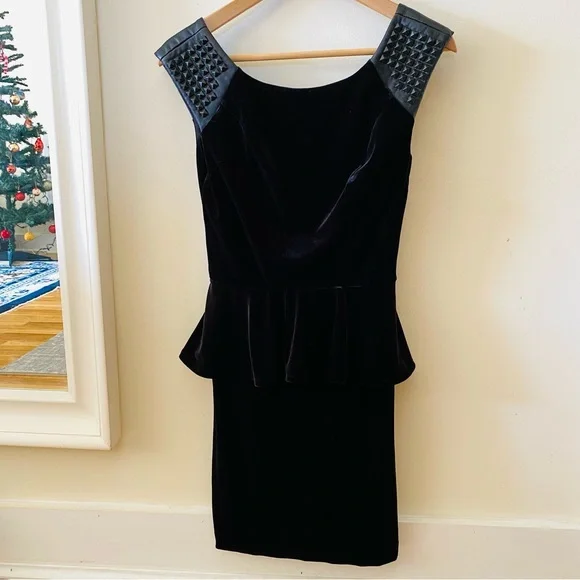 guess peplum dress Guess velvet peplum black dress. Size 2